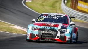 Жан-Карл Вернэ выиграл финальную гонку WTCR в Зандворте