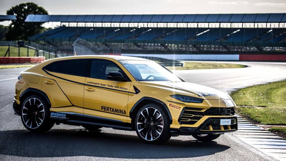 Lamborghini показала «гоночный» Urus