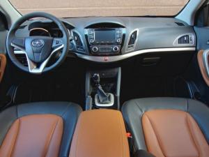 В России возобновились продажи китайских кроссоверов JAC