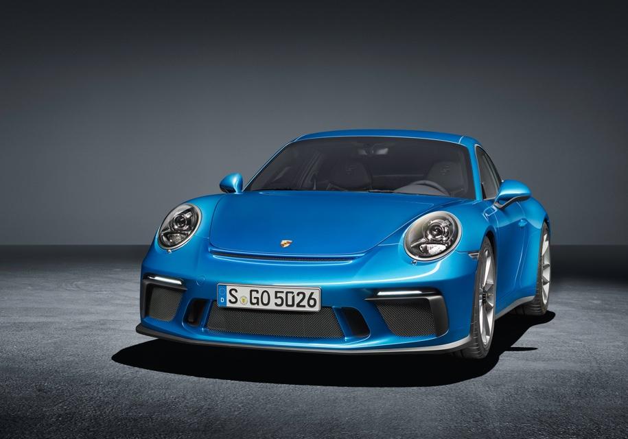 Porsche сделает для 911-го две гибридные версии
