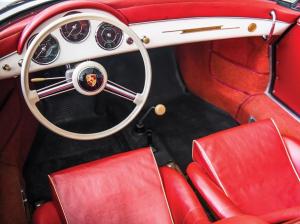 Porsche, пробывший в один руках 51 год, выставят на торги