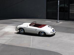 Porsche, пробывший в один руках 51 год, выставят на торги