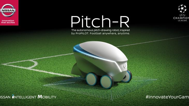 Автономный робот Nissan Pitch-R рисует футбольные поля