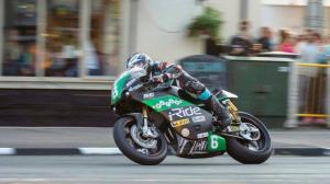 На острове Мэн стартовал Tourist Trophy 2018