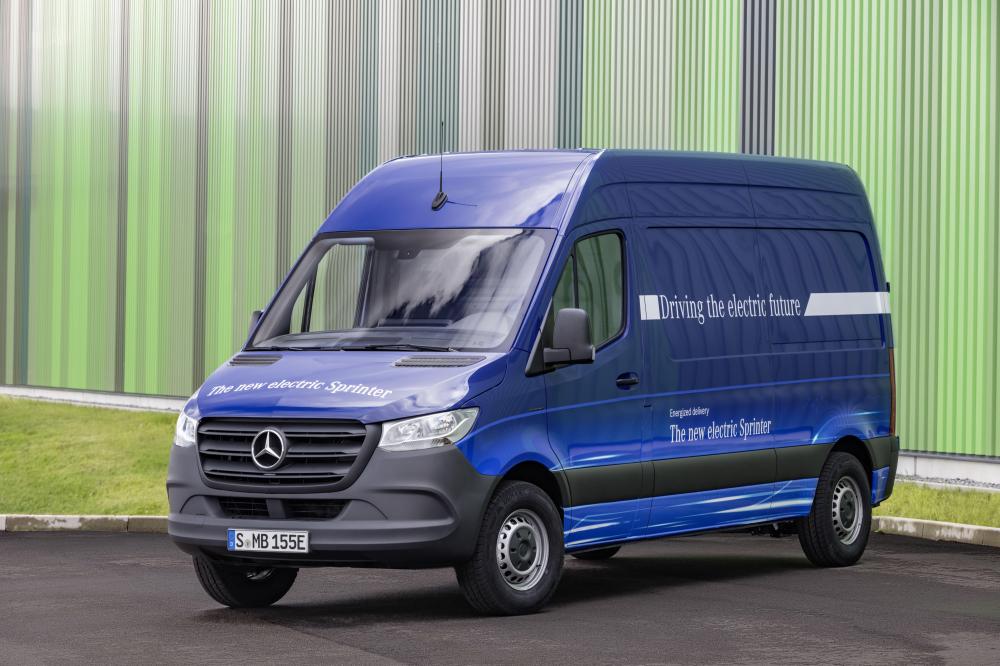Mercedes-Benz перевел фургон Sprinter на электротягу