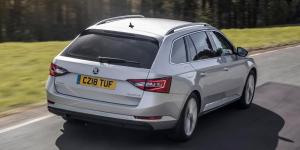 Skoda представила бронированный Superb