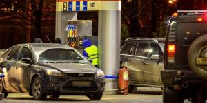 Власти потребовали остановить рост цен на бензин