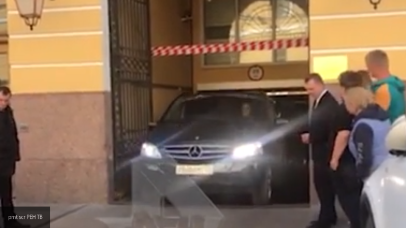 В Петербурге машина Джонни Деппа врезалась в стену