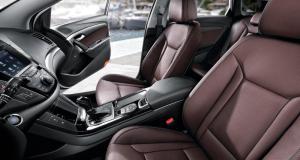 Компания Hyundai подправила семейству i40 внешность и салон