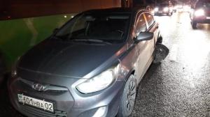Водитель Mercedes устроил крупное ДТП на Аль-Фараби в Алматы