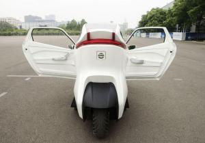 Китайцы разработали двухколесный автомобиль-мотоцикл