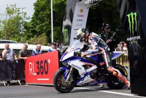 TT 2018: Питер Хикмен выиграл гонку Superstock TT