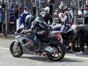 TT 2018: Питер Хикмен выиграл гонку Superstock TT