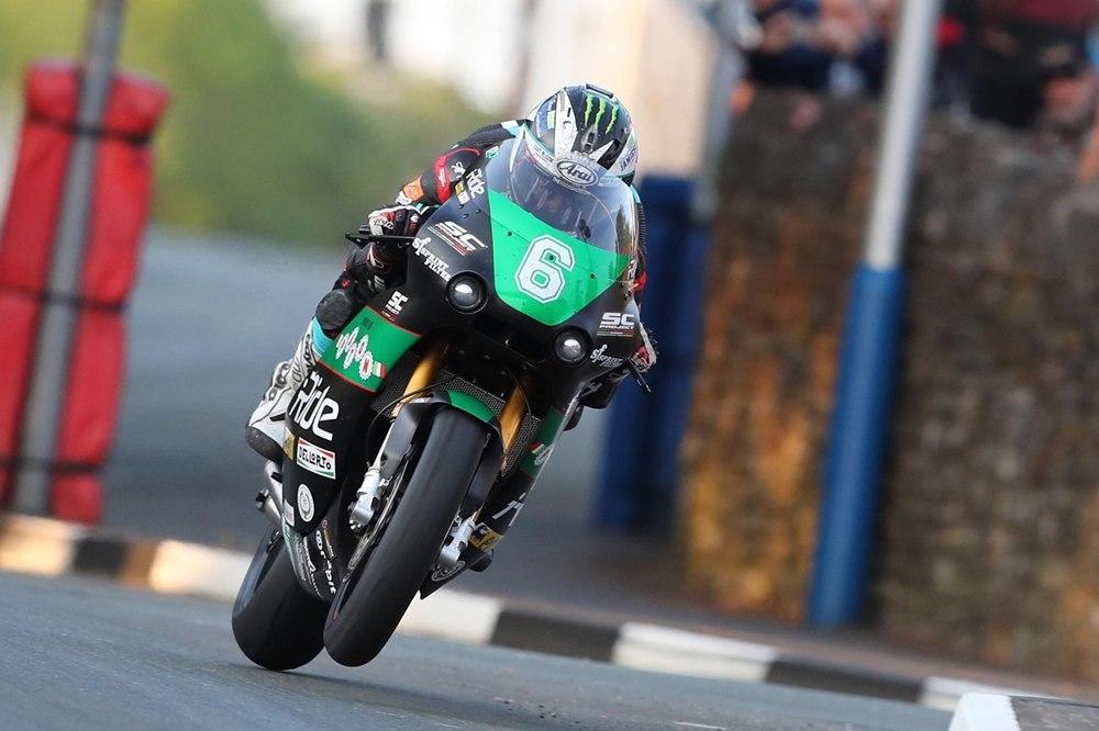 TT 2018: Майкл Данлоп выиграл гонку Lightweight TT