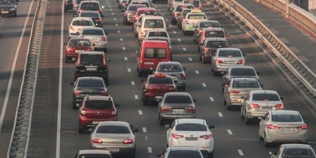 В Украине предлагают ввести налог на старые авто
