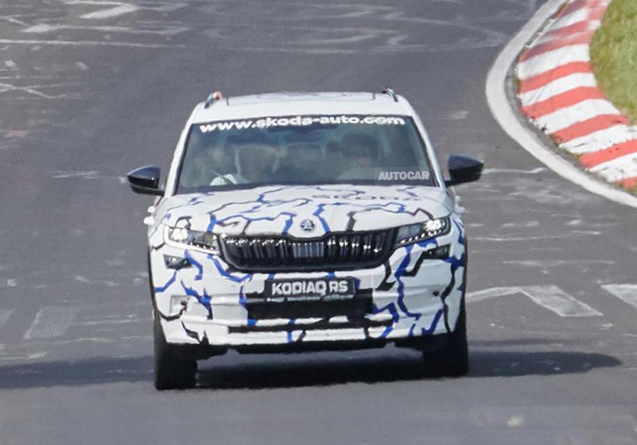 Появилась первая фотография «заряженного» Skoda Kodiaq RS
