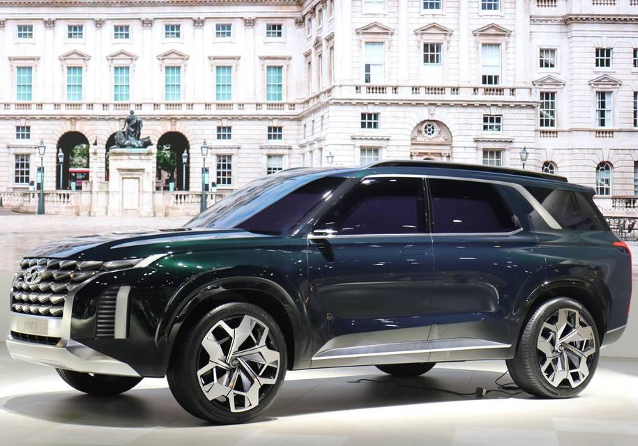 Hyundai представила прообраз флагманского кроссовера
