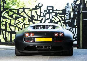 Последний серийный Bugatti Veyron Super Sport пустят с молотка