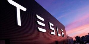 Илону Маску пришлось выкупить акции Tesla на 25 млн долларов
