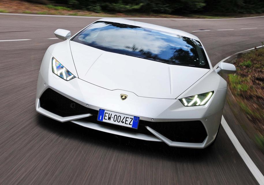 Суперкары Lamborghini сохранят «атмосферники» и станут гибридами
