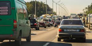 Власти Москвы рассказали о самых загруженных трассах в пятницу вечером
