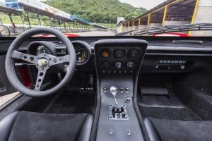 Lamborghini восстановила единственную в мире Miura SVR