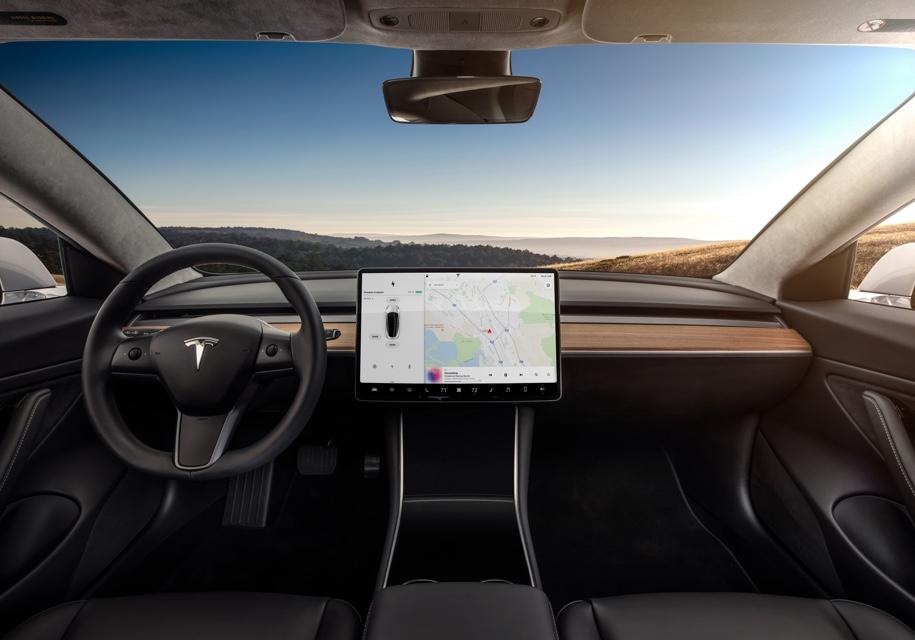 Tesla сделает платным доступ к Сети из своих автомобилей