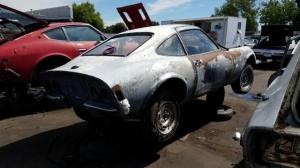 На свалке нашли заряженный Opel GT