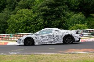 Шпионские фото нового суперкара McLaren 600LT опубликовали в сети