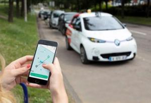 Renault запускает первый в Европе сервис беспилотных такси на электромобилях