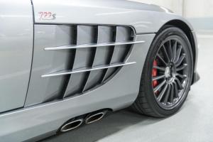 Mercedes-Benz продаст музейный суперкар SLR McLaren