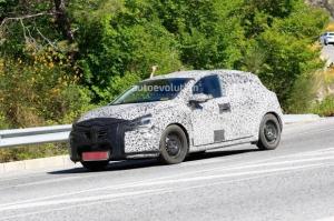 Новую модель Renault уже видели на дороге