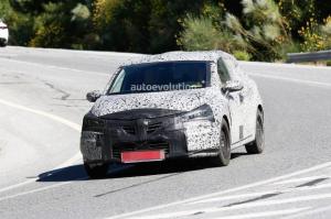 Шпионские фото Renault Clio 2019 года