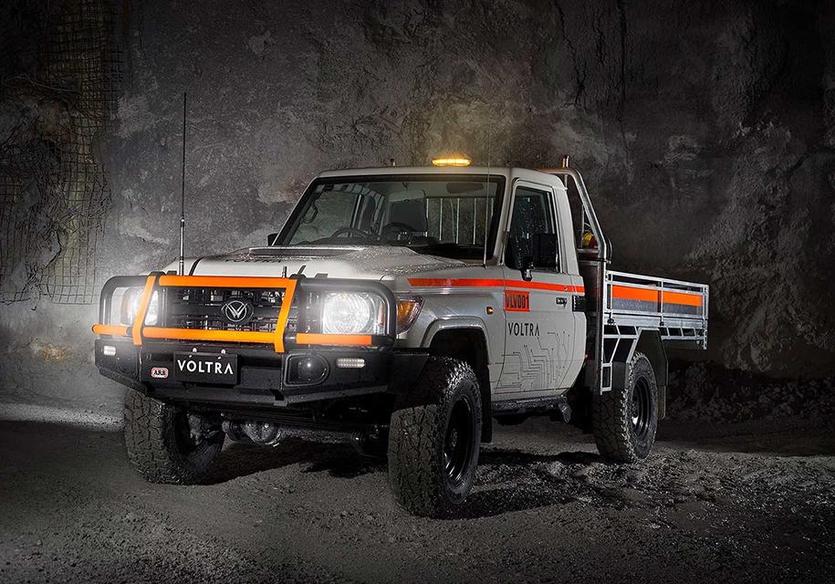 Toyota Land Cruiser by Voltra 2018