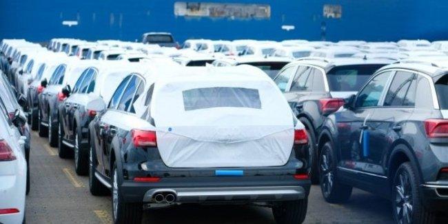 В США резко подскочил ввоз автомобилей