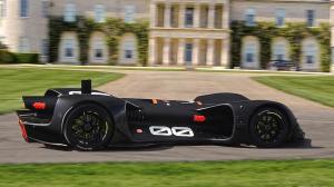 Видео: Беспилотник Roborace покорил трассу в Гудвуде
