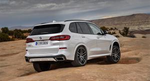 BMW назвала российские цены на новый X5