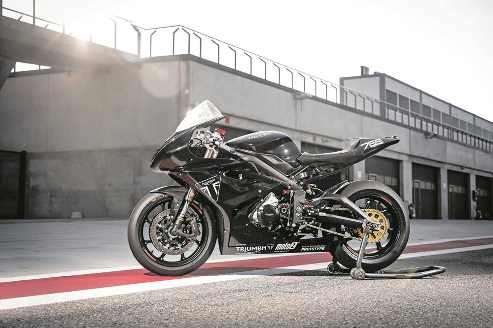 Triumph Daytona 765 не выпустят к 2019 году