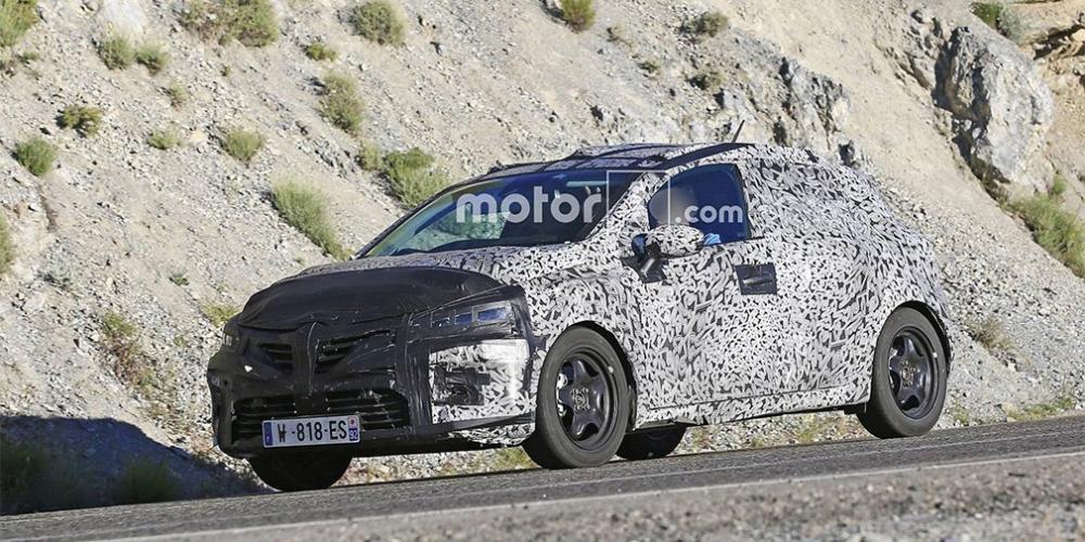 Хэтчбек Renault Clio нового поколения показали на видео
