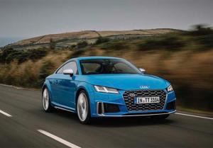Обновленное спорткупе Audi TTS: первые фотографии