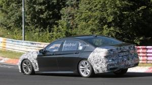 В сеть попали шпионские фото новой BMW 7-й серии