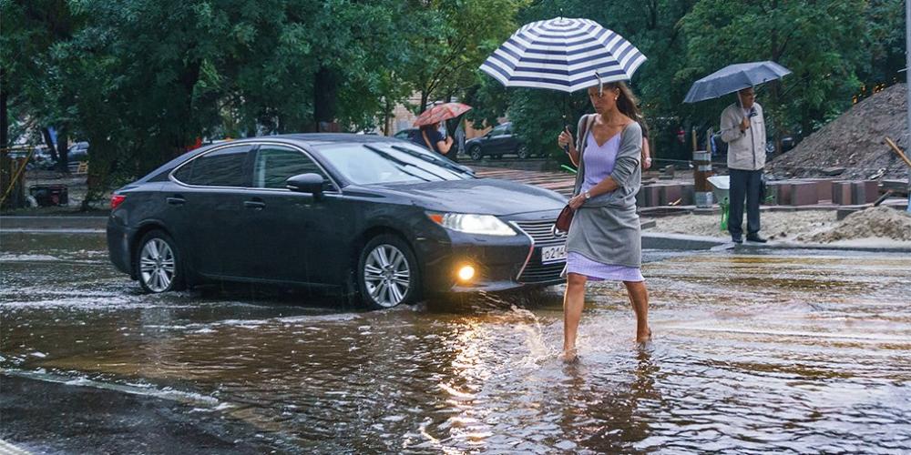 Водителям посоветовали перенести поездки на дачу из-за непогоды