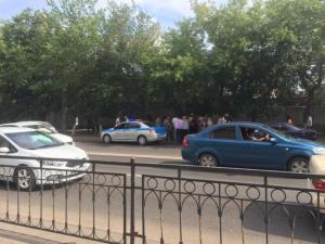 Полицейские Астаны сбили детей на пешеходном переходе