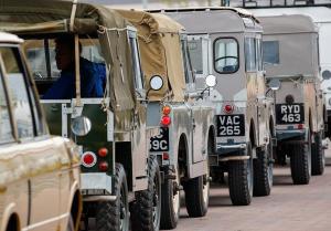 Британцы собрали вместе рекордное количество «Лэнд Роверов»