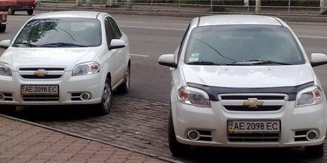 По Украине колесят тысячи авто с поддельными документами