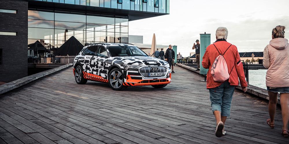 Audi назвала дату премьеры первого электрического кроссовера
