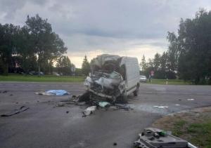 Трагедия под Каменцем: в ДТП погибла семья с двумя детьми