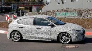 Заряженный Ford Focus четвертого поколения засекли на тестах
