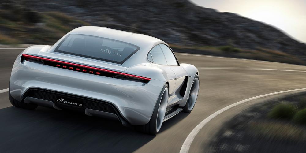 Porsche назвала характеристики первого серийного электрокара
