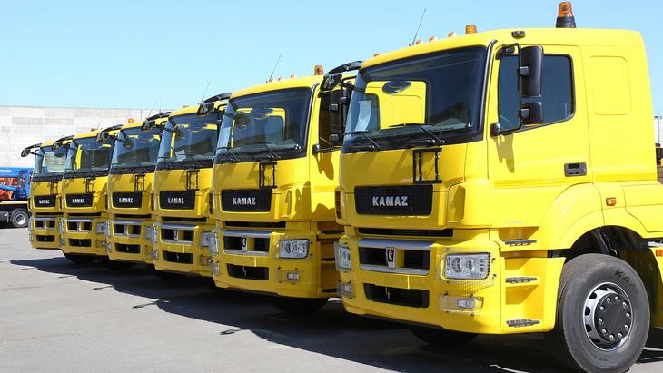 В России продолжает расти рынок новых грузовых и легких коммерческих авто
